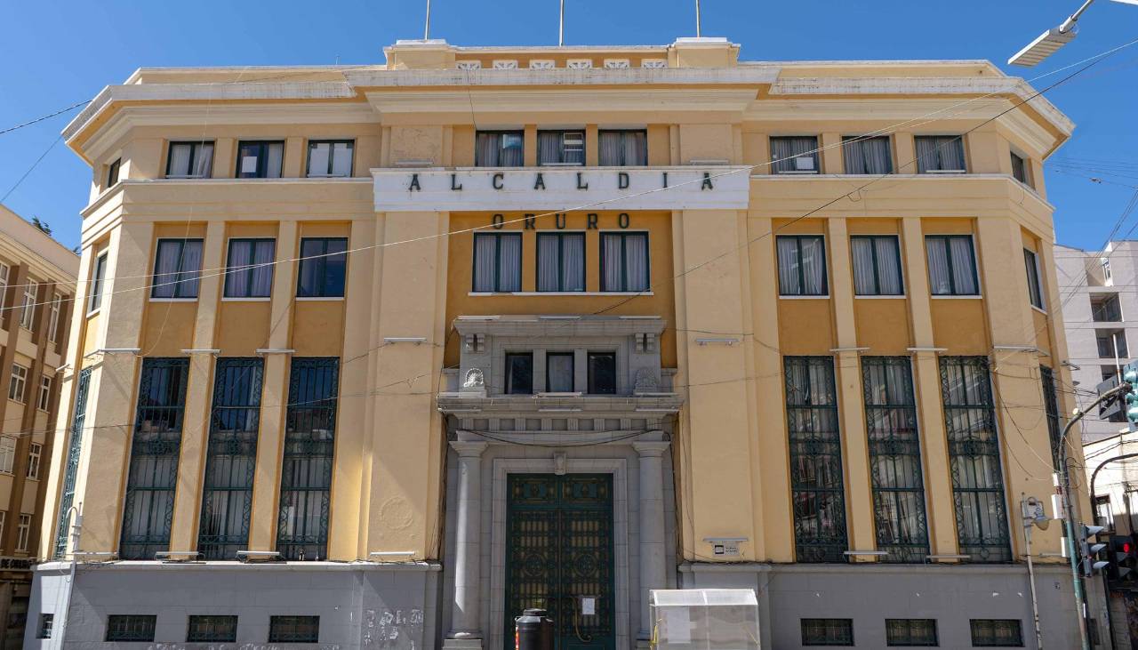 ¿Red de corrupción en la Alcaldía de Oruro?: Denuncian a funcionarios “tramitadores” y “fallecidos” que firman documentos 