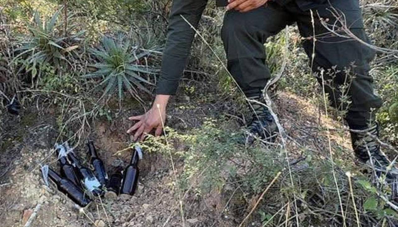 Hallan 100 bombas molotov cerca de un punto de bloqueo en Pampa Grande, según reporte policial