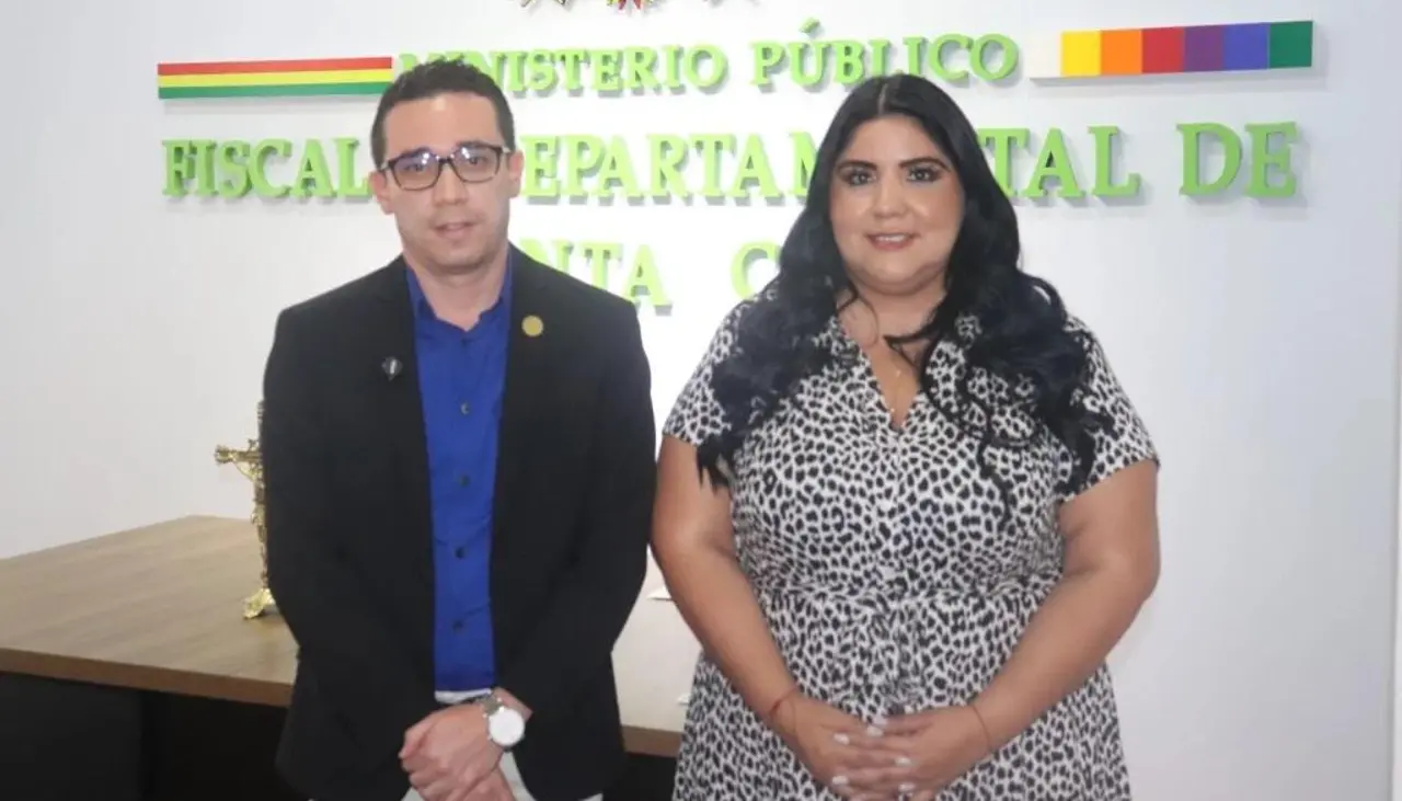 Jessica Echeverría renuncia de forma irrevocable a la Fiscalía en Santa Cruz