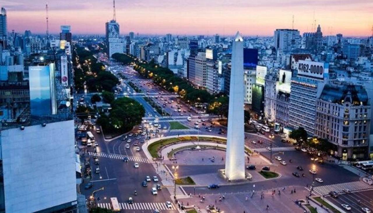 El superávit comercial de Argentina crece un 186 % interanual en febrero