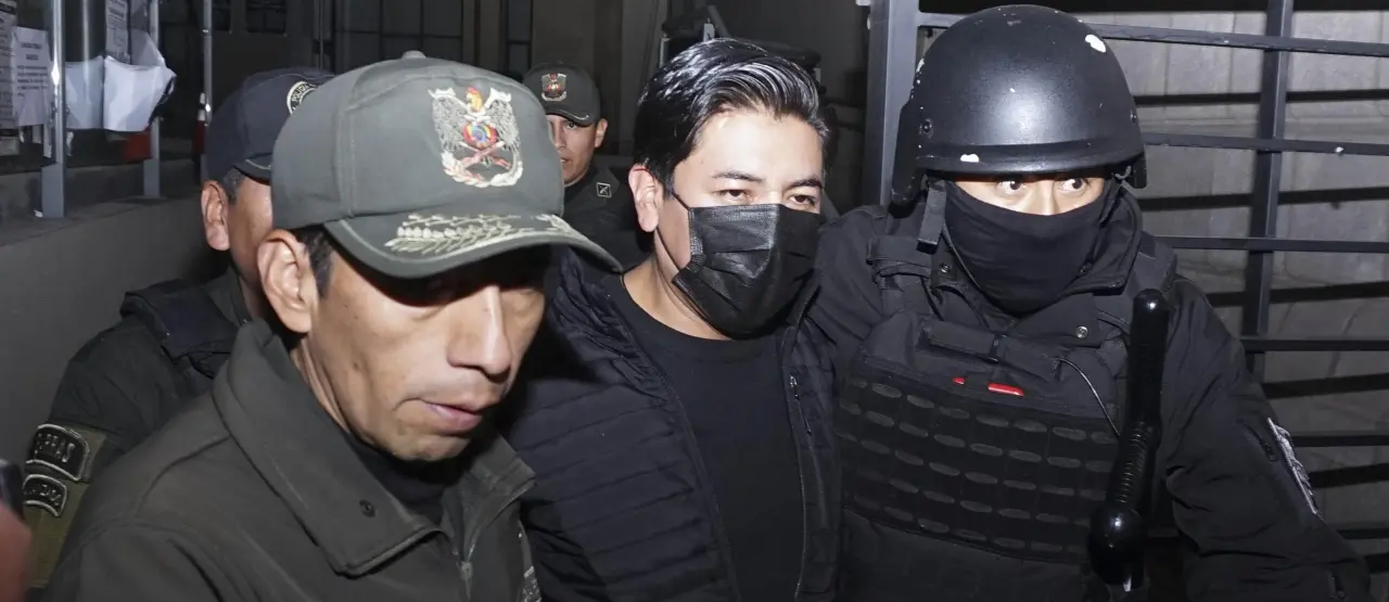 Pumari irá a audiencia este viernes: “Estamos preparando documentación para que no nos traben la libertad”, dice su esposa