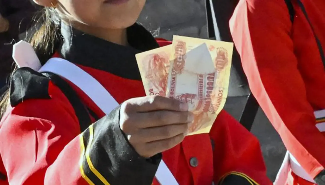 Gobierno ratifica que este lunes comienza el pago del Bono Juancito Pinto 