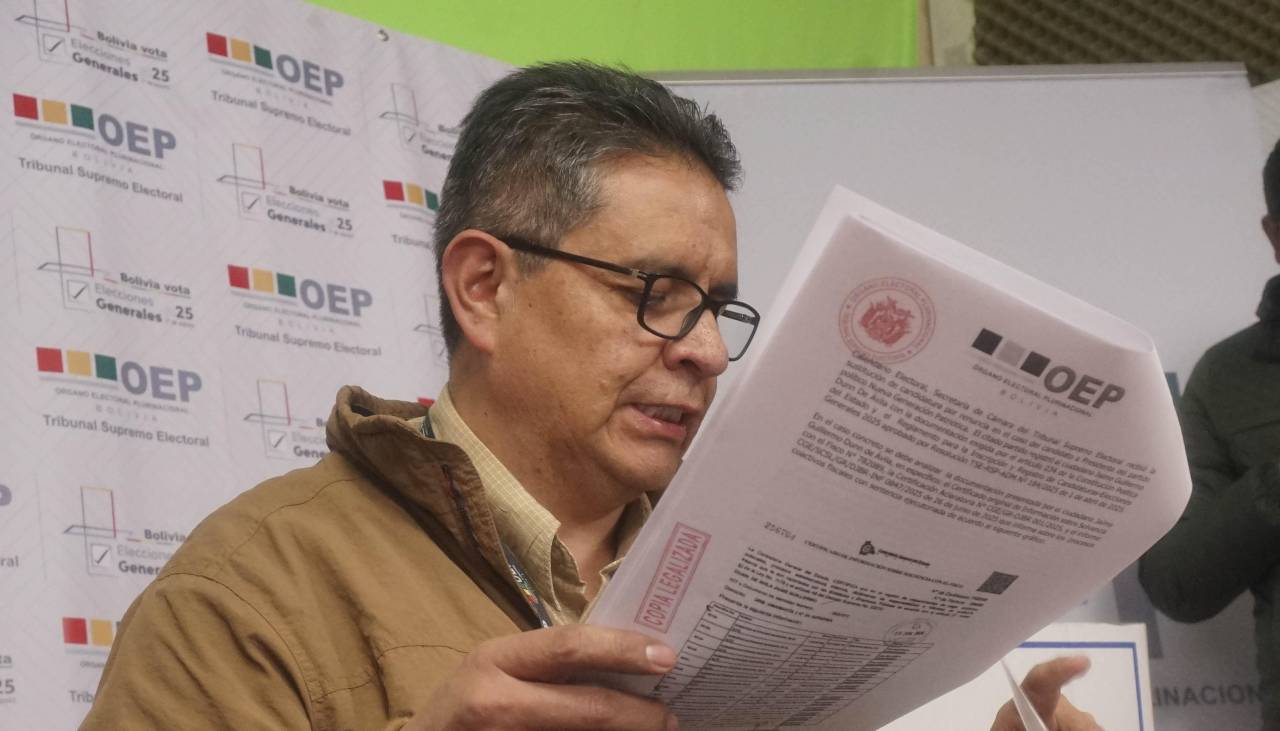 TSE: Si Dunn acreditó el pago en la Contraloría, debe recibir nueva certificación para fundamentar revisión de su caso