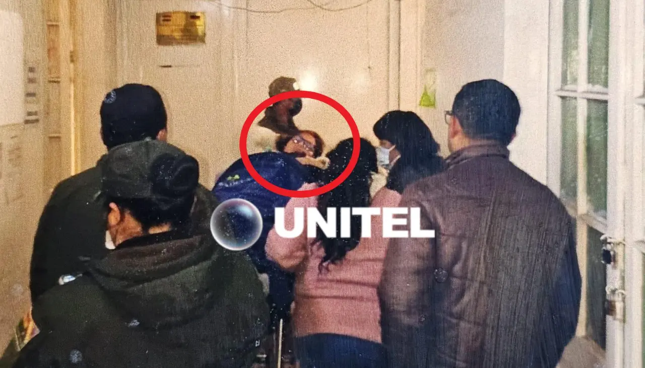 La exvocal Claudia Castro es trasladada a la cárcel de Obrajes acusada de estar implicada en el caso consorcio