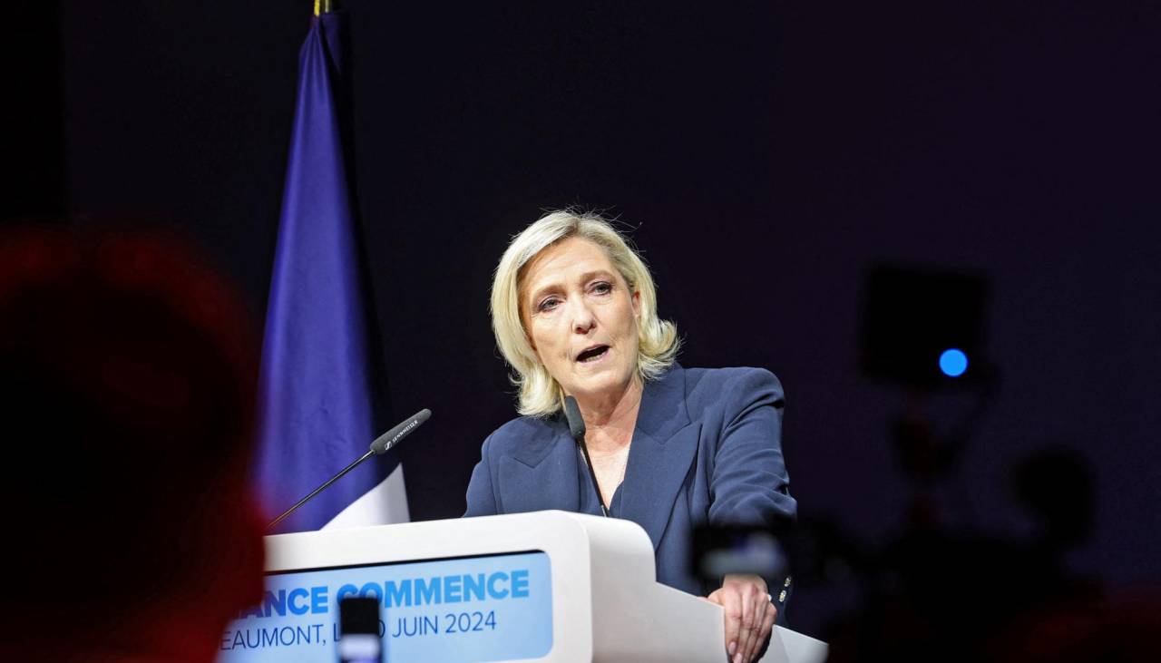 Francia entra en una semana decisiva con la extrema derecha “a las puertas del poder”
