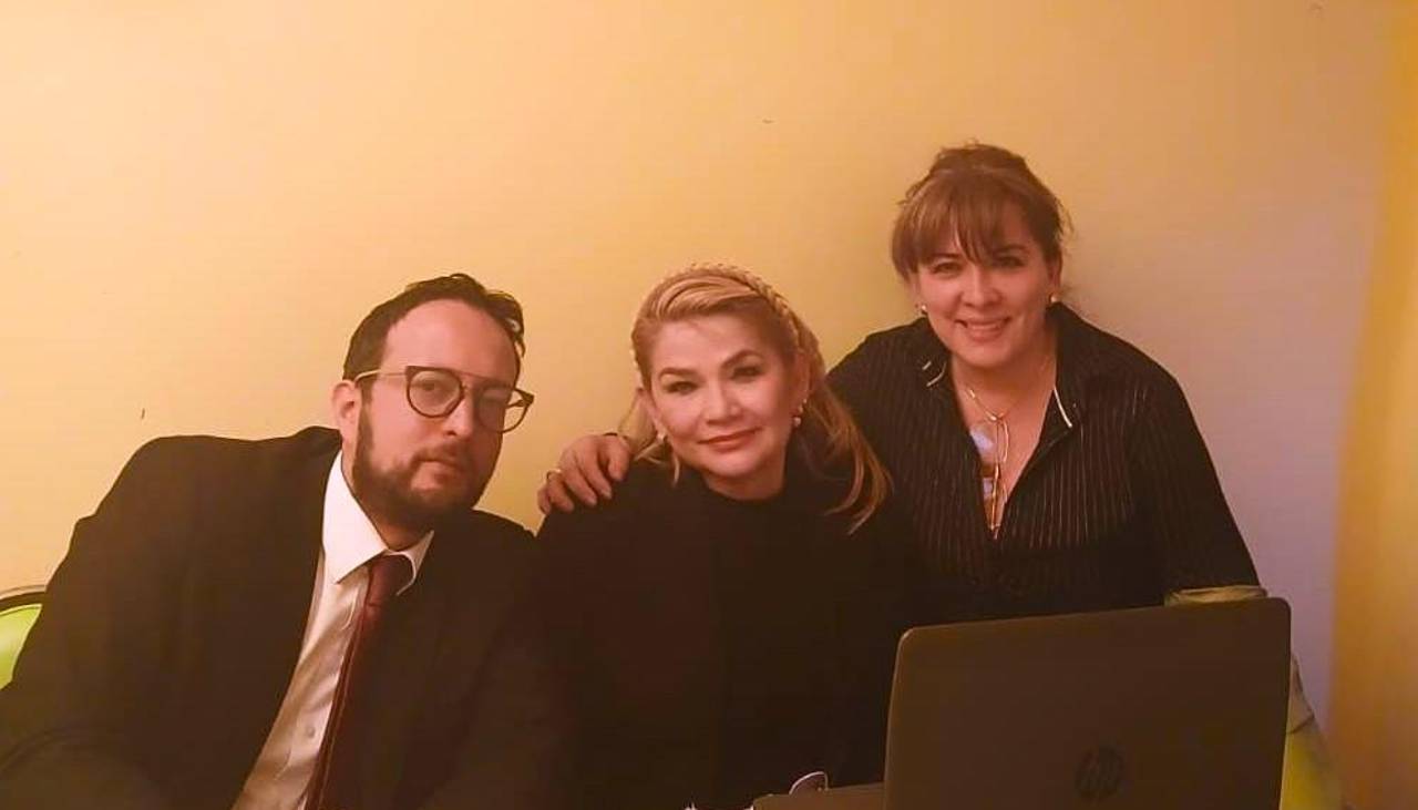 Añez asiste este viernes a la tercera batalla legal para sellar el juicio de responsabilidades, esta vez en el caso Sacaba 