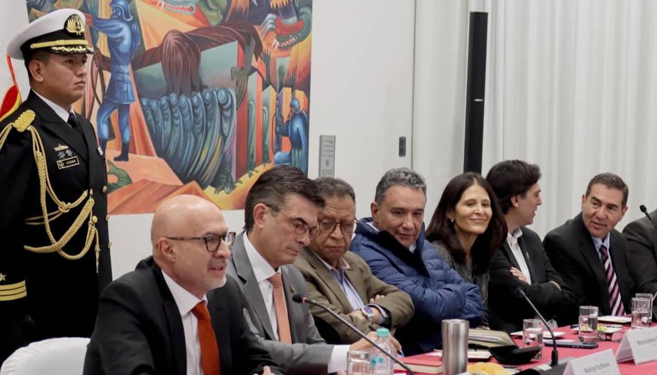 Tuto ve que “hay fisuras” y “desavenencias internas” en el gabinete de ministros de Paz que “deja mucho que desear”