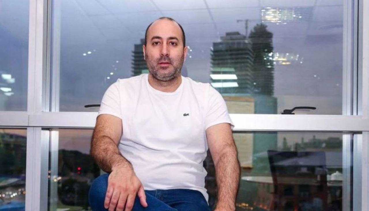 Quién es Fernando Cerimedo, el asesor del presidente Rodrigo Paz, detenido por ataque a Nadia Beller