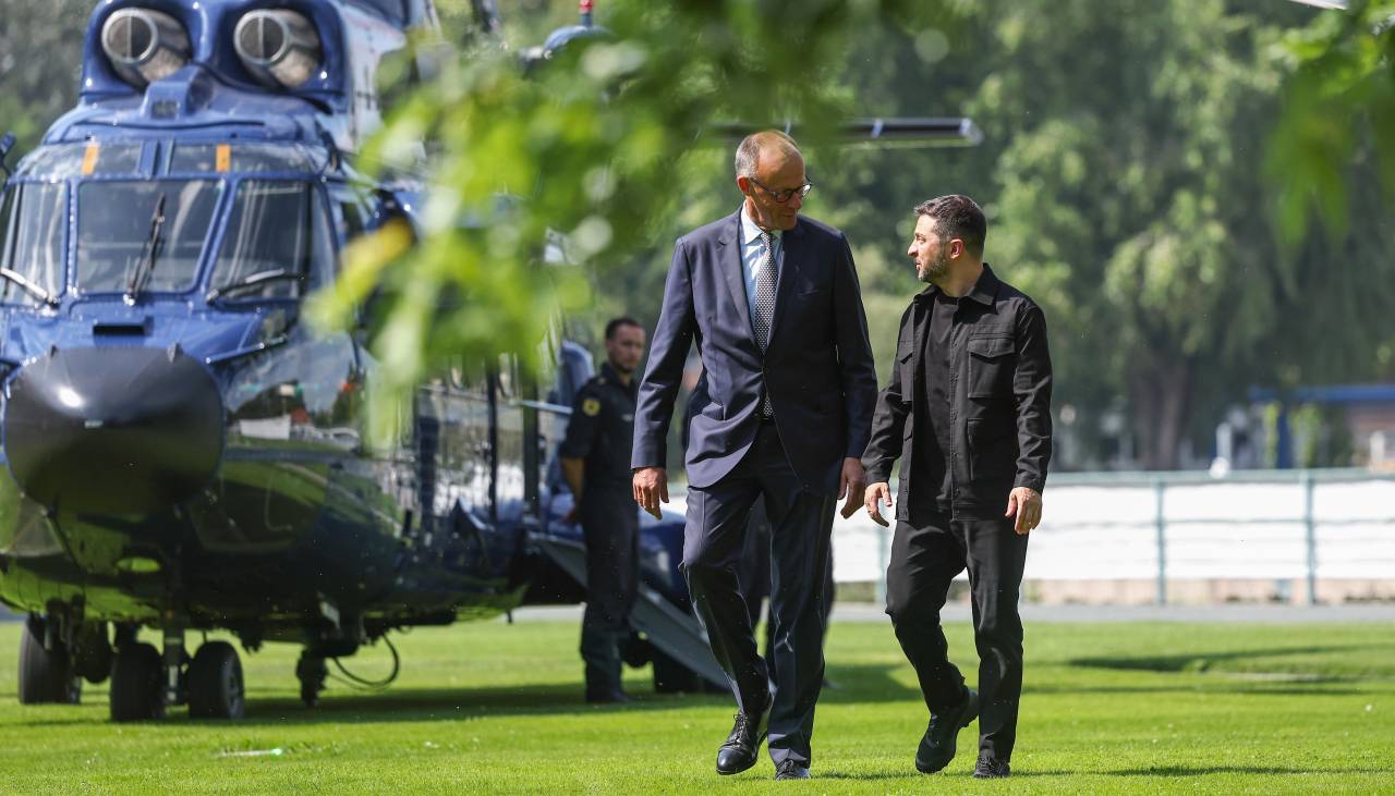 Zelenski llega a Berlín para participar en ronda de contactos iniciada por Merz