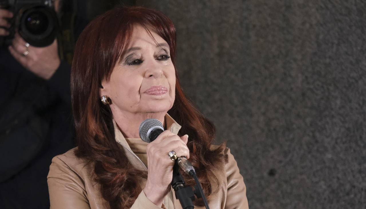 Fiscalía argentina rechaza que se conceda prisión domiciliaria a Cristina Fernández
