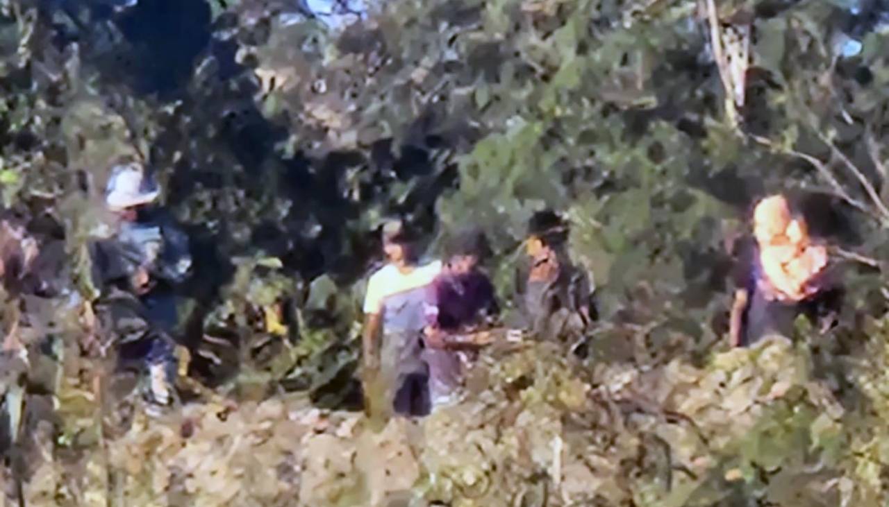 Denuncian que al menos 25 personas están retenidas en Santa Rita por un grupo armado; hay al menos un herido