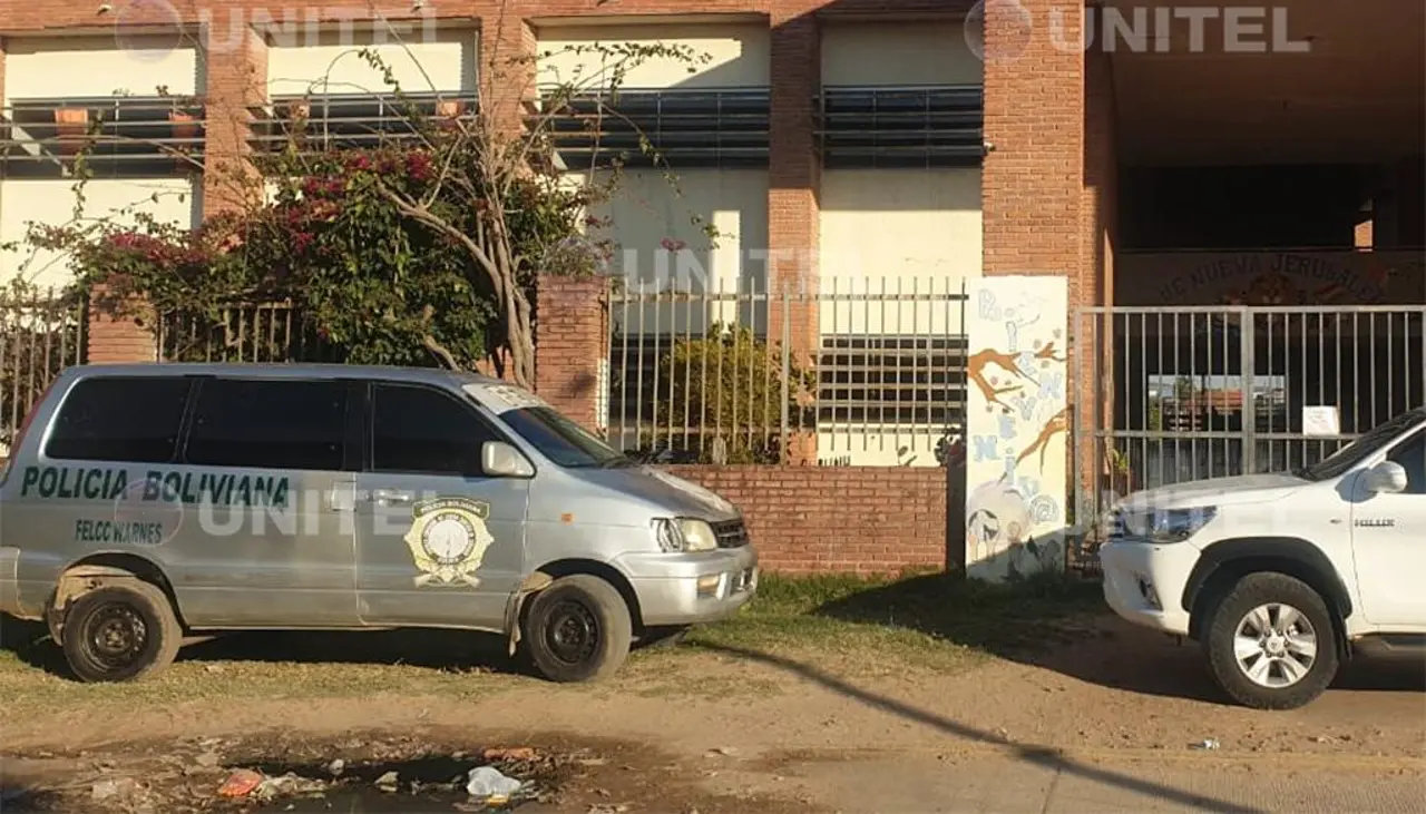 “Mi hija está en una operación, luchando por su vida”, dice la mamá de la estudiante apuñalada en un colegio