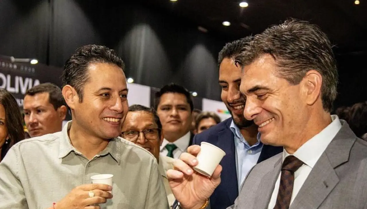 “El pueblo espera unidad y madurez”: Lara convoca a Paz “a superar cualquier diferencia y trabajar juntos” 