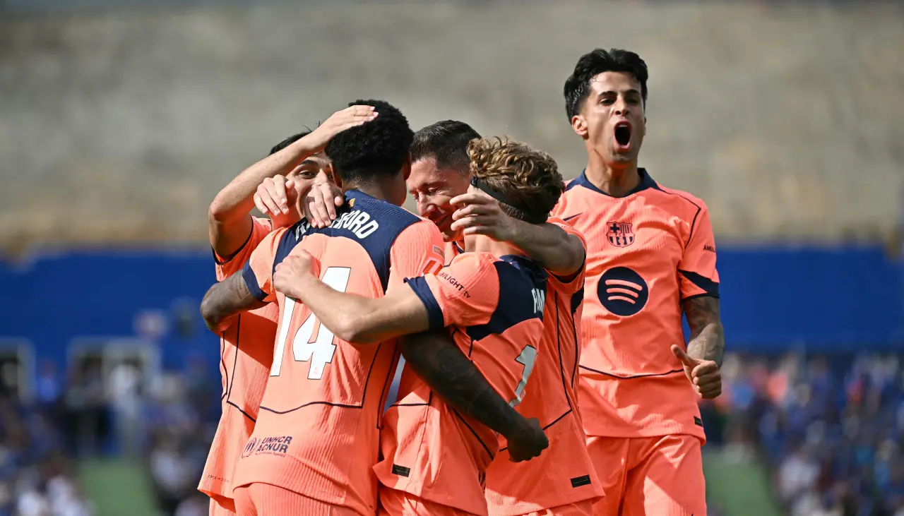 El Barcelona acaricia el título de Liga tras ganar en Getafe