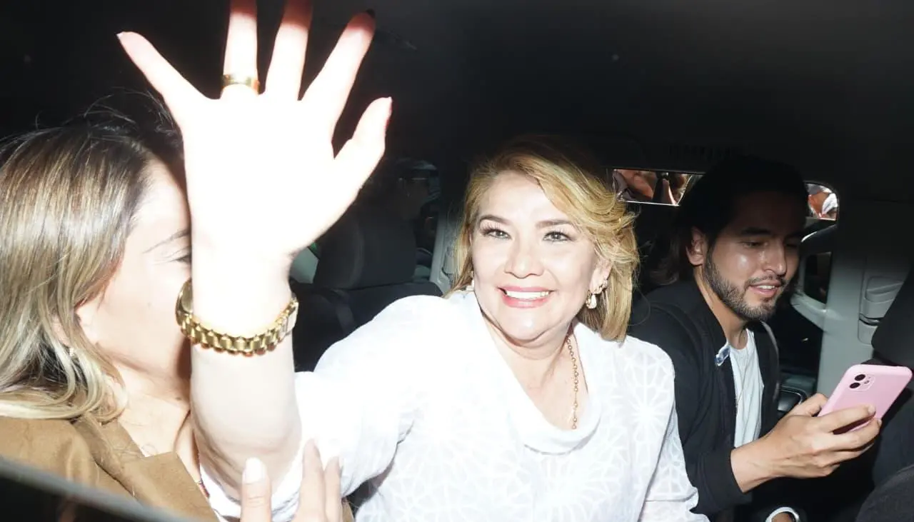 “Se le ha dado la libertad que nunca se le debió quitar, pero tienen que haber responsables”, dicen cívicos tras liberación de Añez