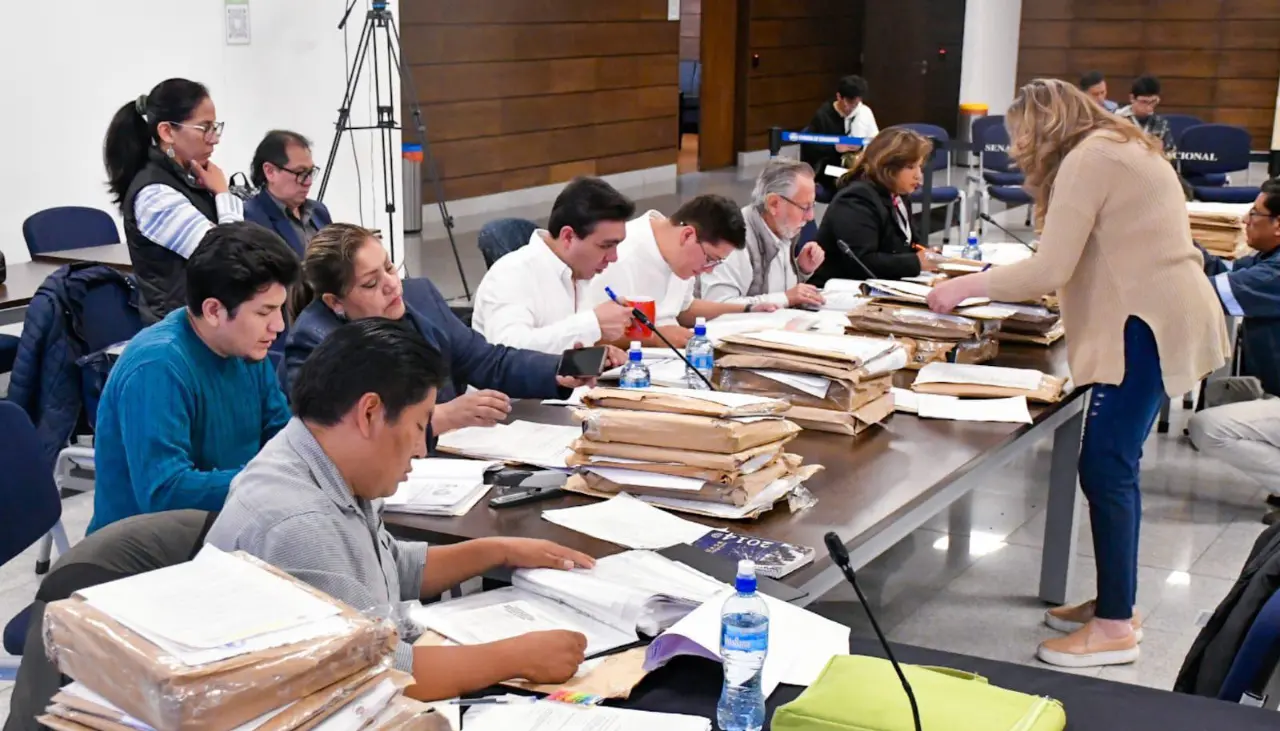 A dos días del plazo, la comisión cierra fase de recursos y alista el informe final con postulantes a vocales electorales