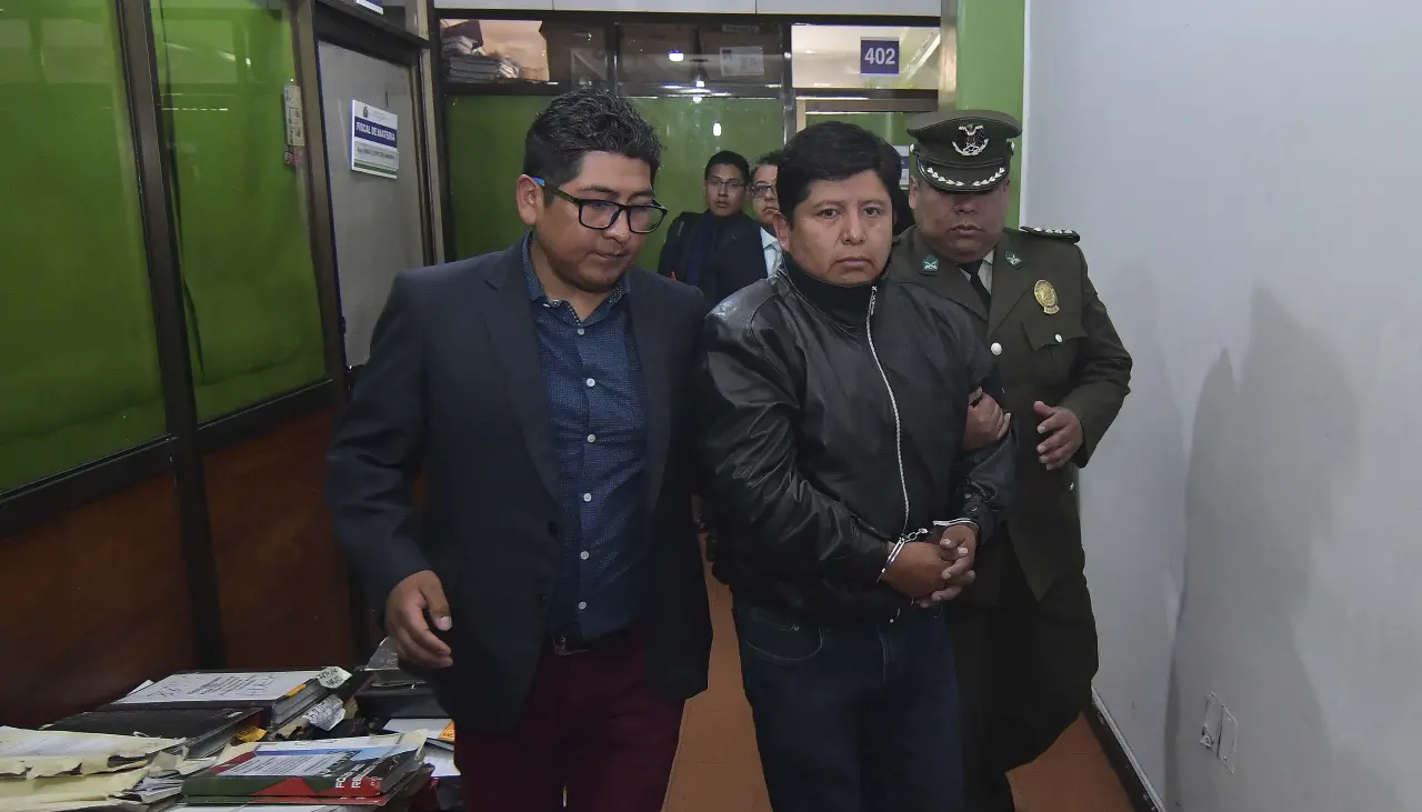 Dictan seis meses de detención preventiva para Juan Carlos Huarachi, exdirigente de la COB