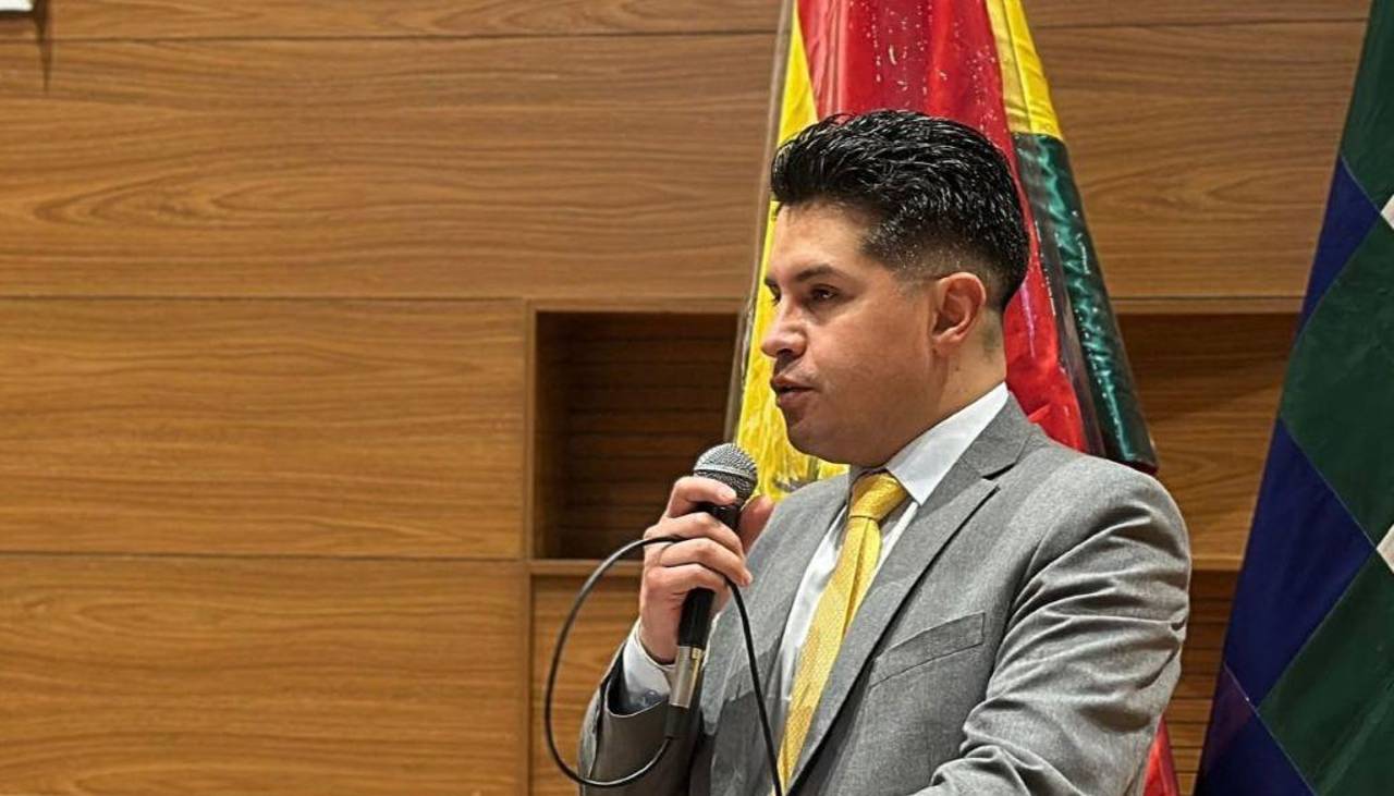 “Deben empezar a temblar”: Diputado que denunció a Condori desafía a Evo que se entregue a la Justicia