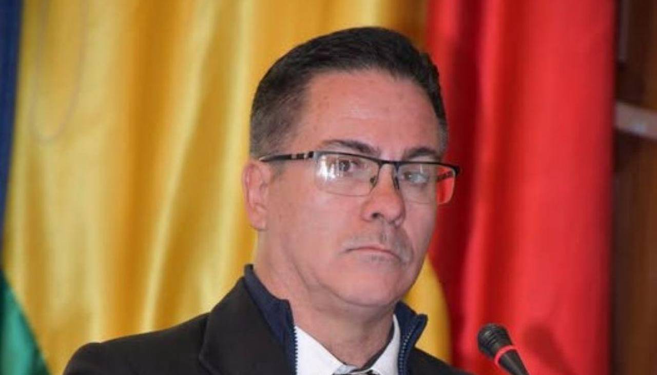 La Asamblea Legislativa designa a José Armando Urioste Viera como fiscal general interino