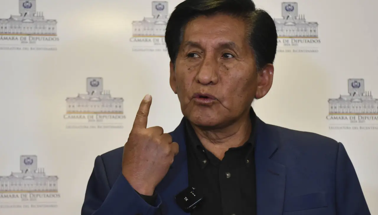 “Por él ha habido 36 muertos”: Senador masista considera que Evo debe ser sometido a juicio de responsabilidades