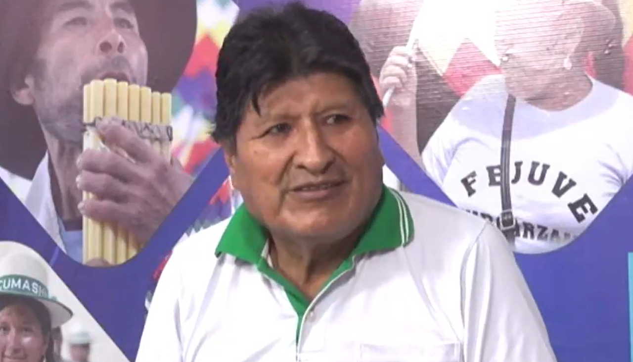 Evo Morales arremete contra el ministro de Economía por el tipo de cambio flexible