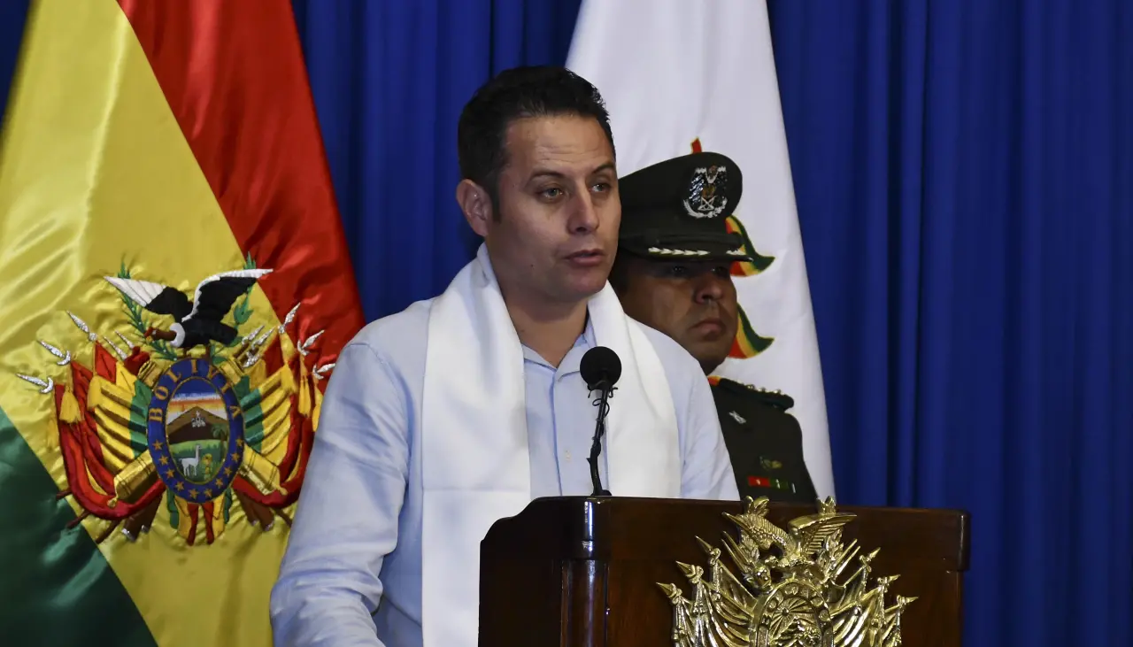 “No puedo hacer nada, me arrinconaron”: Lara dice que desde el “Ministerio de Gobierno están gestando armarle un caso”