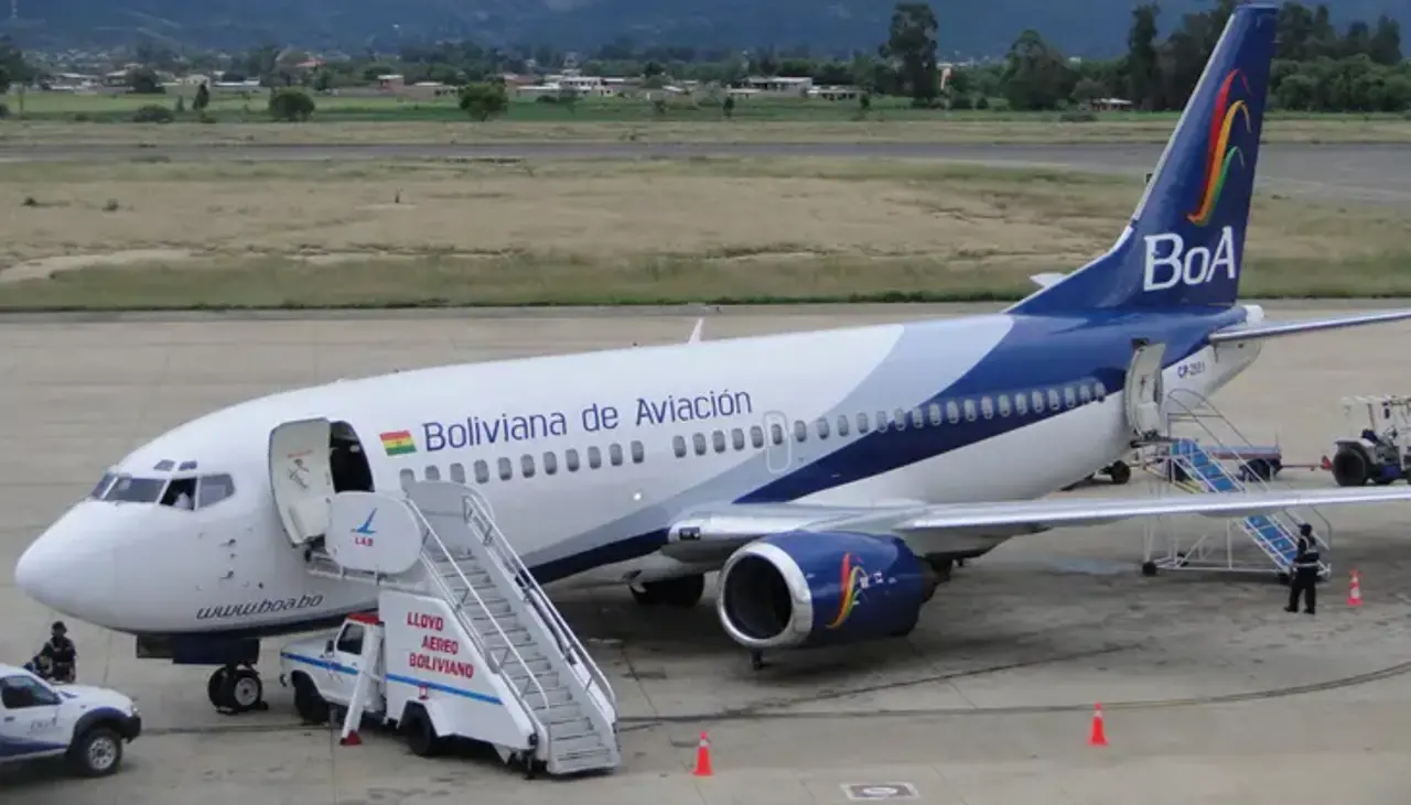 Avión de BoA sufre incidente durante un vuelo de La Paz a Cobija y aterriza de emergencia