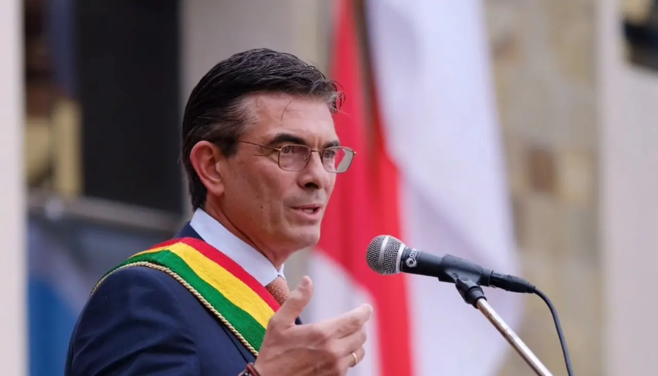 En mensaje por el Día del Trabajador, Paz convoca a un “Gran Encuentro Nacional” y anuncia nuevas leyes económicas