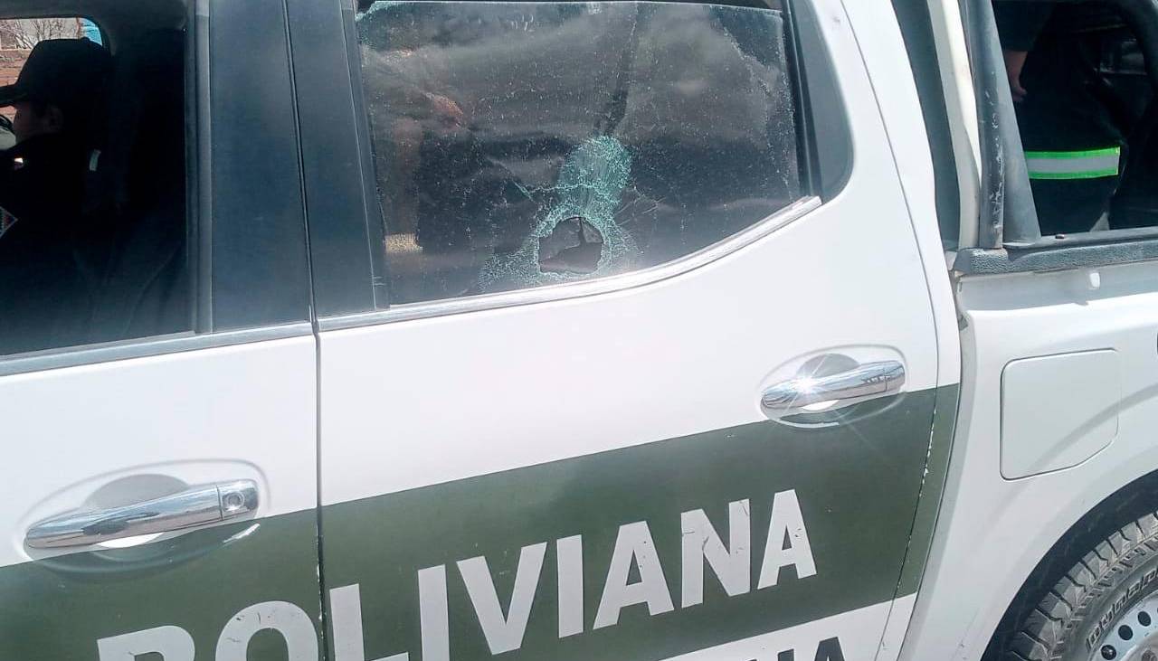 Ordenan la detención preventiva de un marchista evista acusado de lanzar piedras a una patrulla en La Paz 