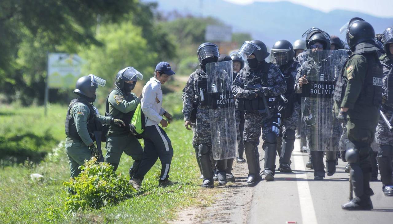 Al menos 150 personas fueron aprehendidas durante operativos de desbloqueo, dice el Gobierno