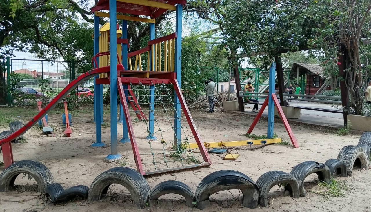 Parque donde murió niña de seis años está clausurado; Alcaldía dice que se usó un juego inhabilitado