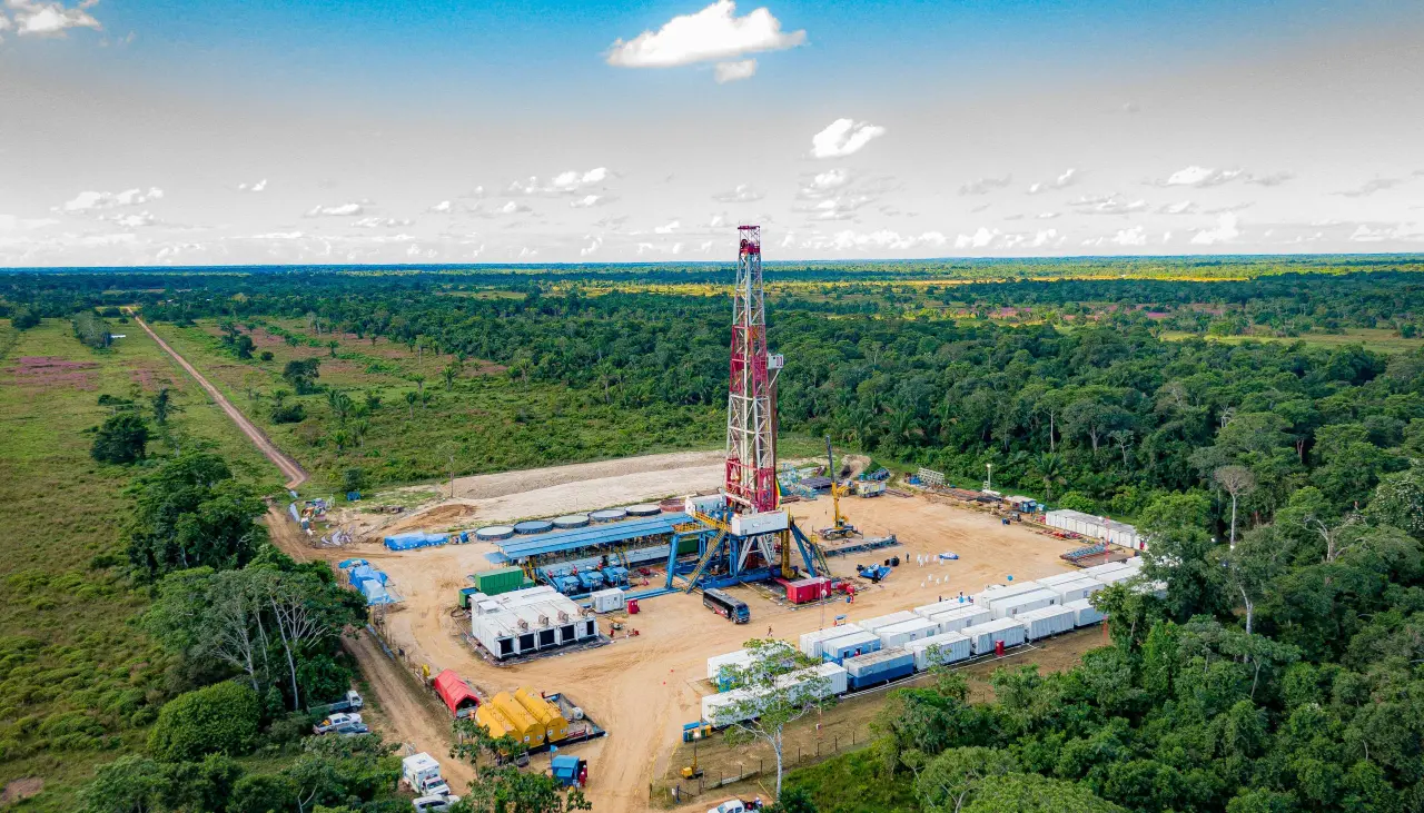 YPFB Andina activa prueba de producción extendida del pozo petrolero Sirari West X1 en Santa Cruz