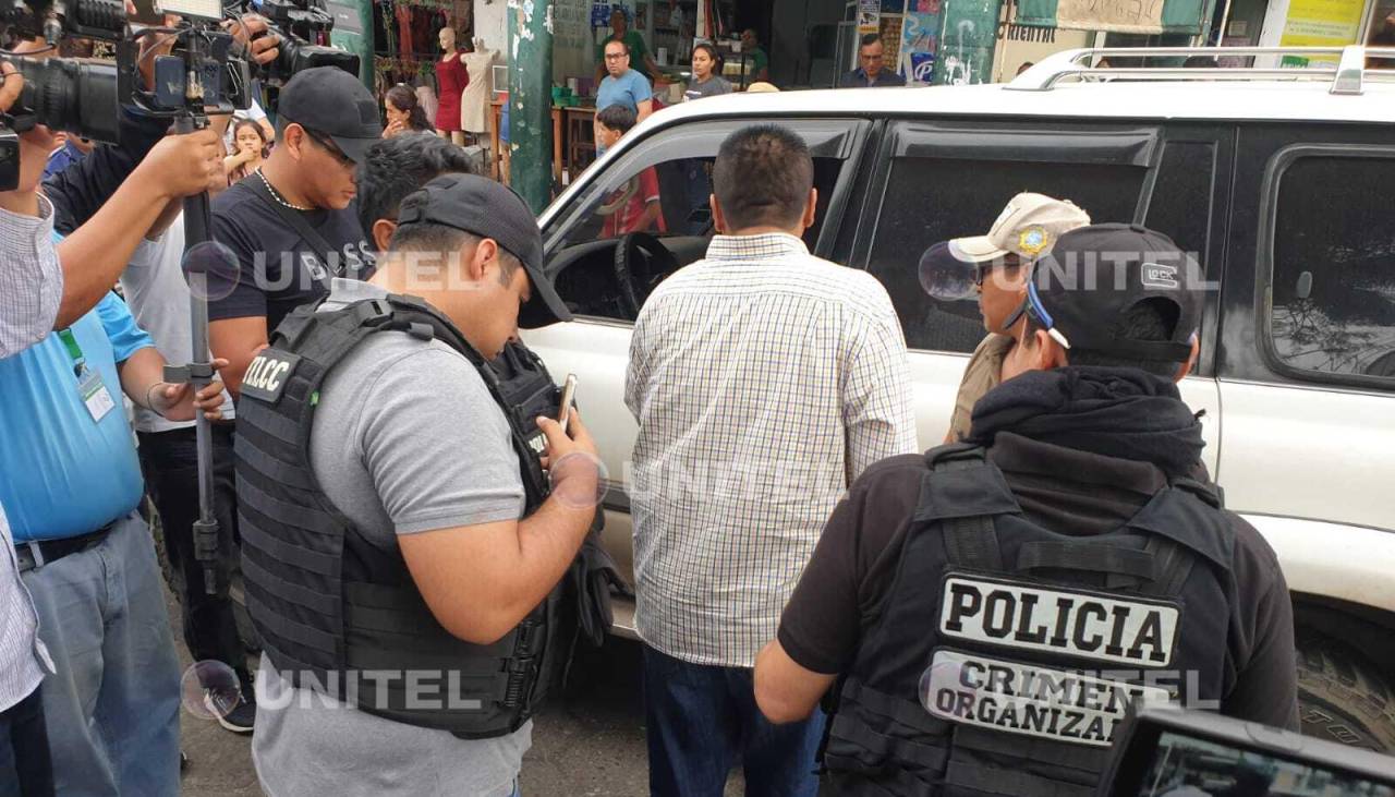 Atracan y balean tres veces a un librecambista en el mercado Los Pozos