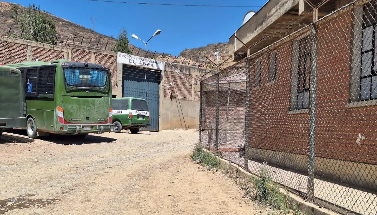 Recluso muere tras ser atacado con un arma blanca por otro interno en el penal de El Abra