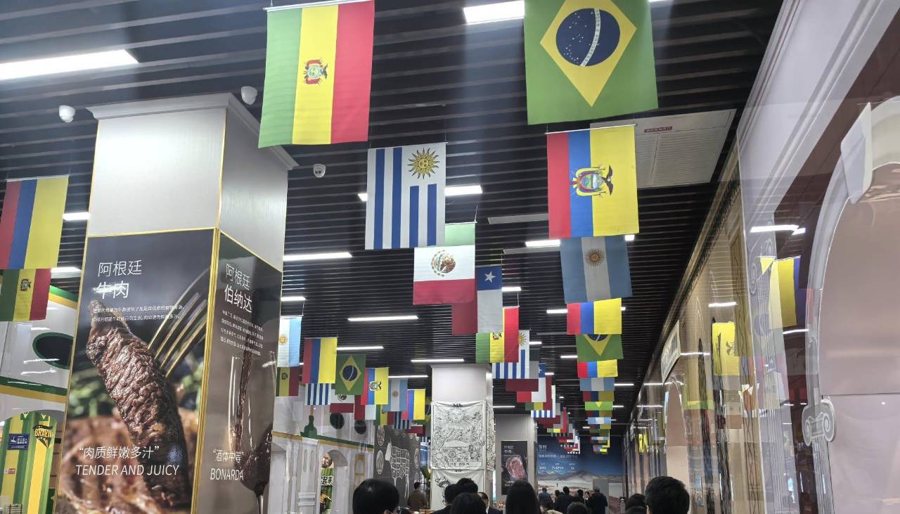 Siles destaca que en China exponen carne de exportación boliviana