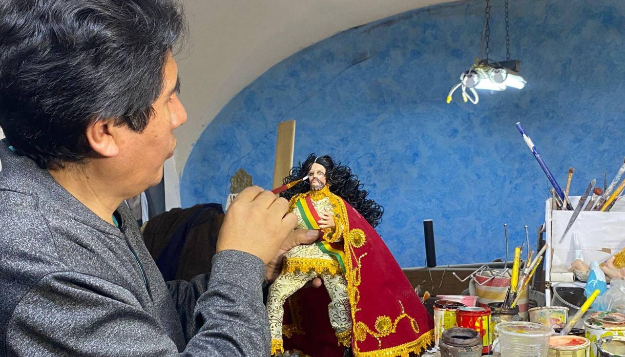 José Luis Tola, destacado artista que restauró cientos de imágenes de data antigua
