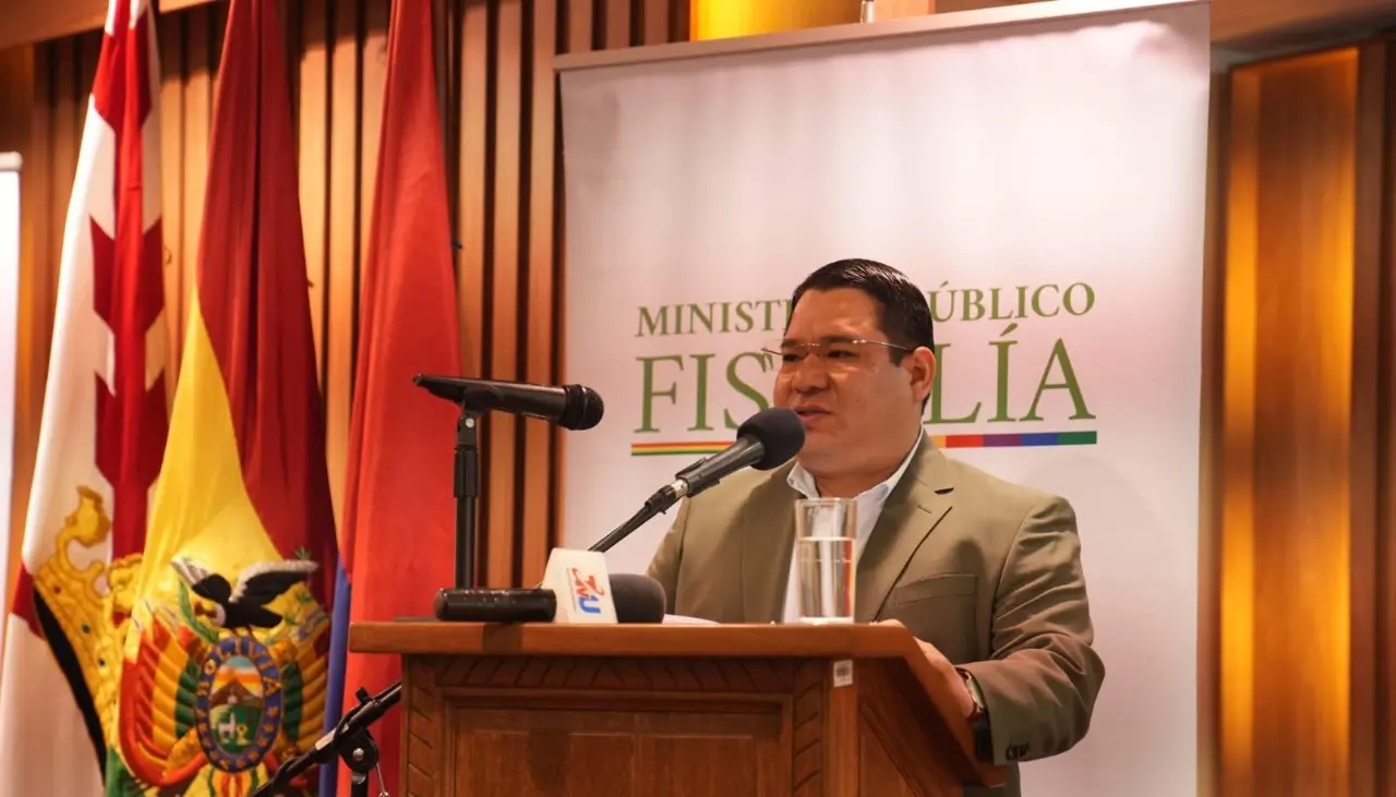 Fiscalía solicita antecentes de dirigentes de la COB aprehendidos
