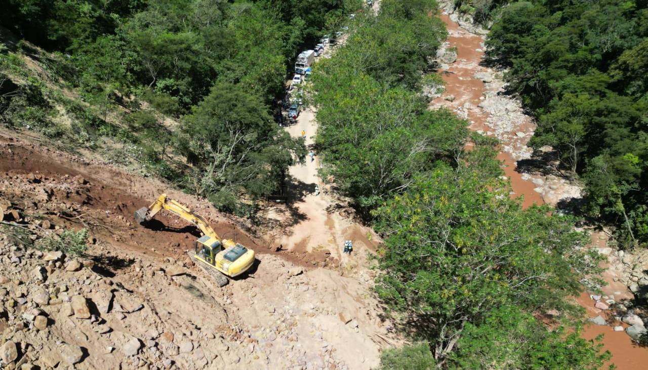 Santa Cruz: ABC reporta el cierre del tránsito en la ruta La Angostura – Samaipata