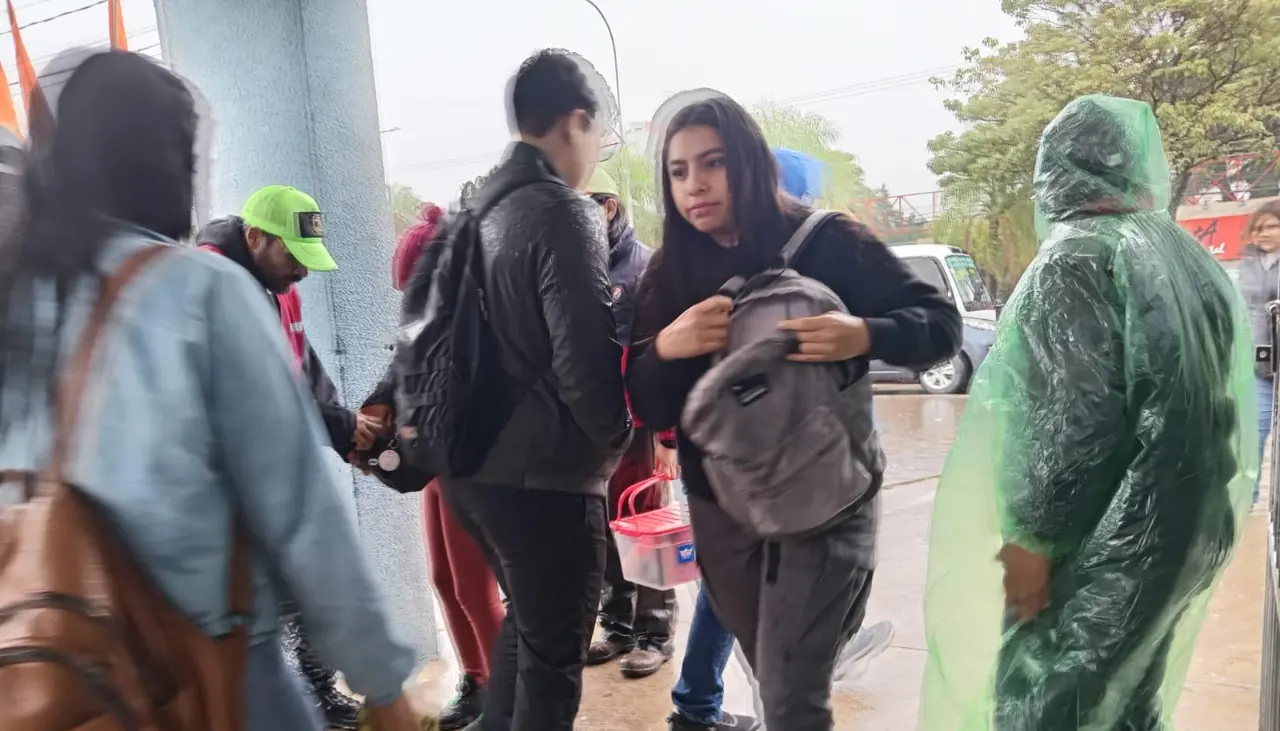 Uagrm: Se desarrolla la segunda vuelta para elegir al rector pese a incidentes de inicio de la jornada