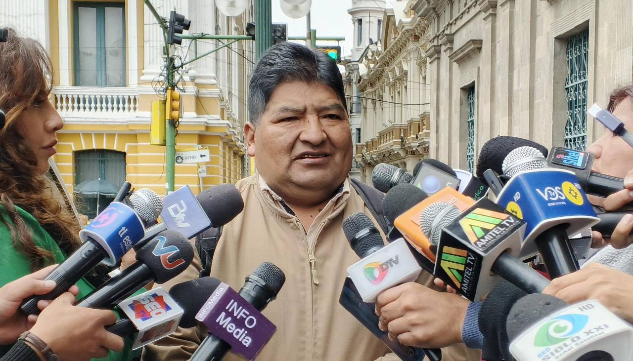 Cae un 50% la producción minera en Bolivia en empresas públicas y privadas, según ministro de minería