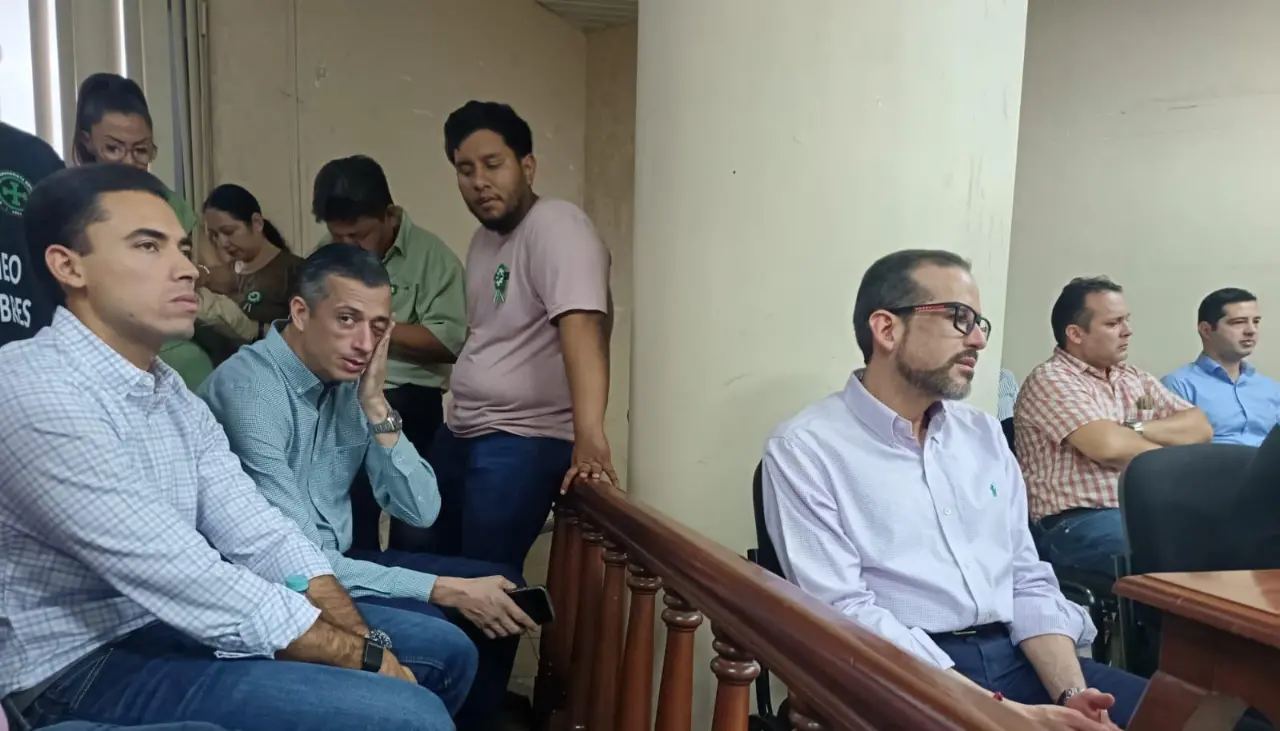 Suspenden audiencia por el caso carro bombero: La acusación “no tiene fundamento”, dijo Camacho