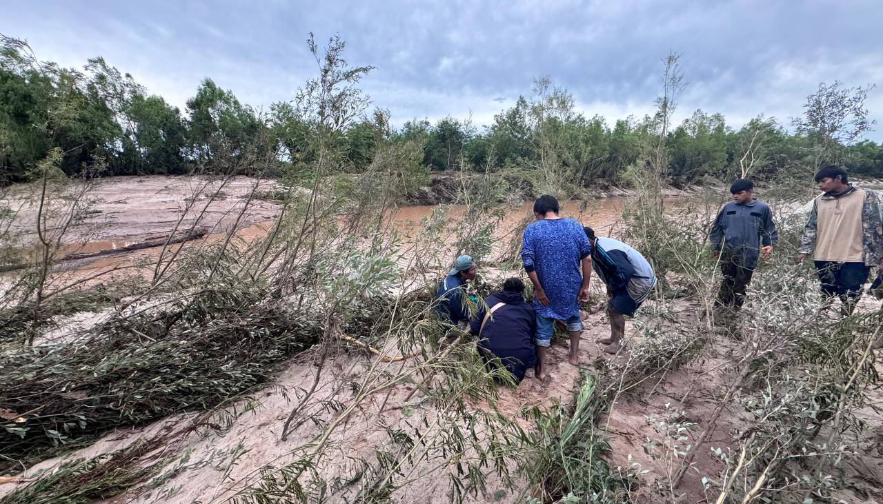Santa Cruz: Hallan a una persona sin vida cerca del río en Warnes tras las intensas lluvias