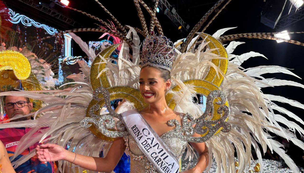 “Esta es la coronación del pueblo”, dijo Camila I y dedicó su Reinado a Santa Cruz