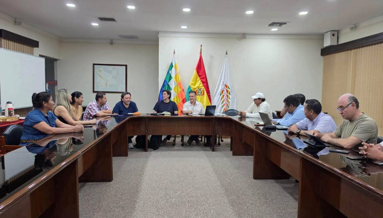 Tras reunión con el Gobierno, Transportistas descartan paro por el precio del diésel