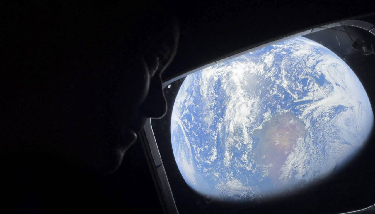 Astronautas de Artemis II se preparan para sobrevuelo lunar entre tareas cotidianas