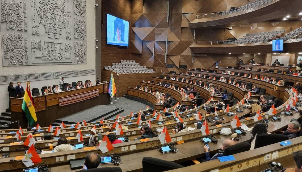 Rodrigo Paz y Edmand Lara jurarán en el hemiciclo del nuevo Legislativo 