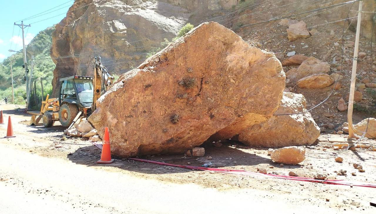 Por la roca gigante, cierran la ruta a Mallasa este martes en dos horarios 