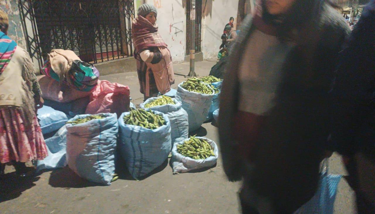 En puertas del fin de semana largo, los precios de las verduras suben en La Paz