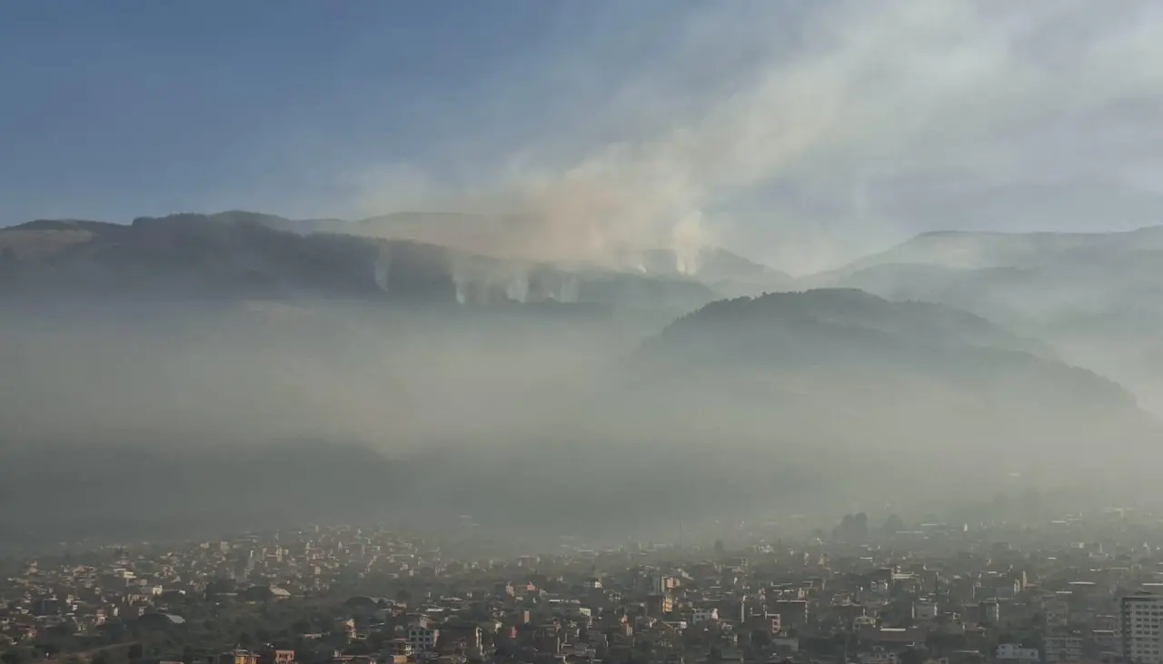 Un 90% del incendio en el Parque Tunari fue controlado, pero se registra otro en Vacas