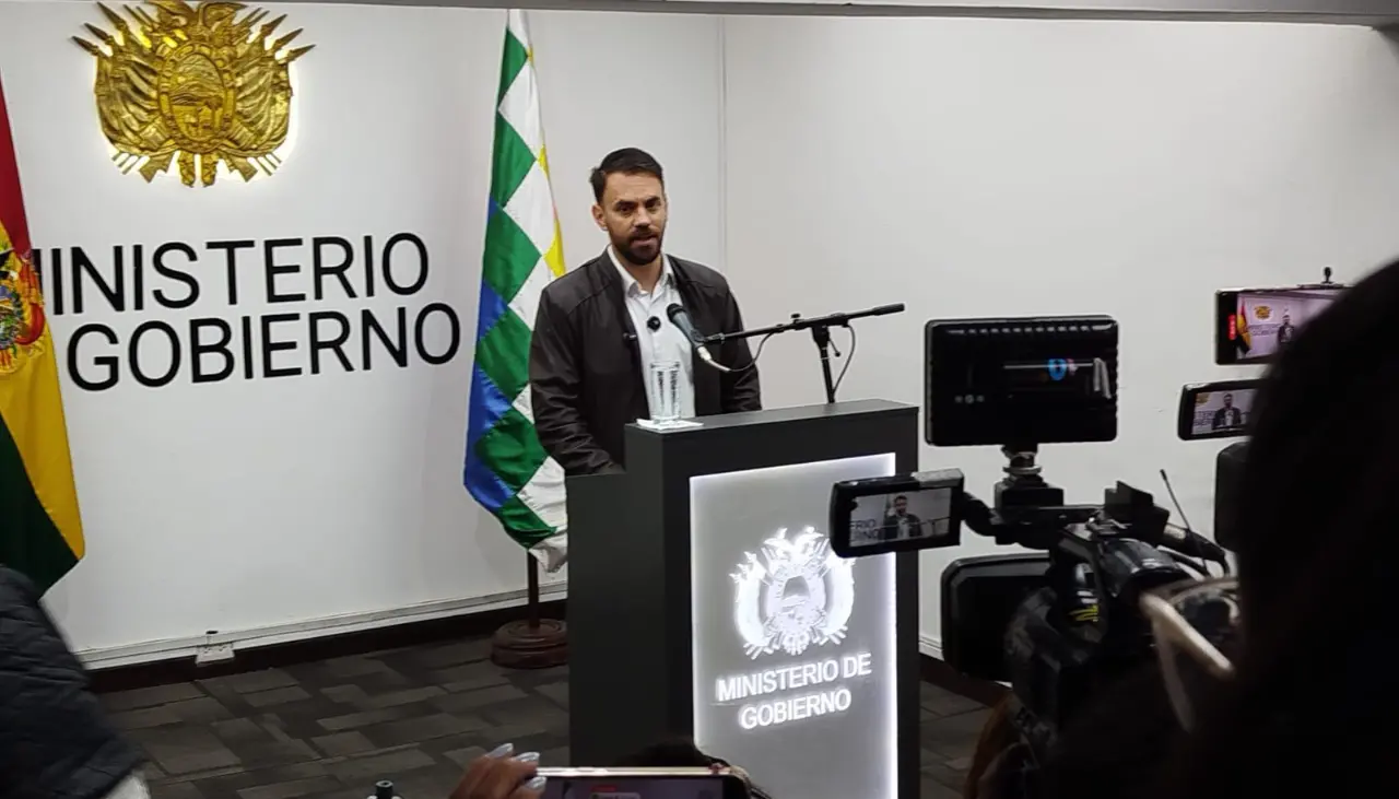 Del Castillo: Si la marcha evista llega a confrontar a La Paz, la Policía está preparada